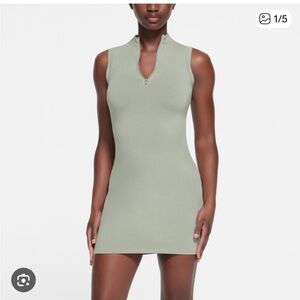 Skims Zip up dress